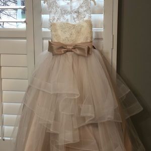 Ring girls dress mint condition worn once size 4t